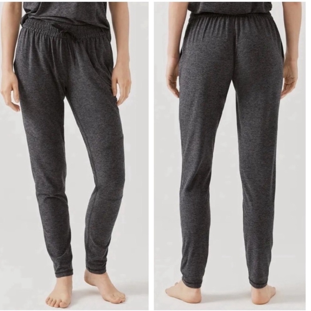 Outdoor Voices CloudKnit Sweatpant in Charcoal Atheisure Lounging za.